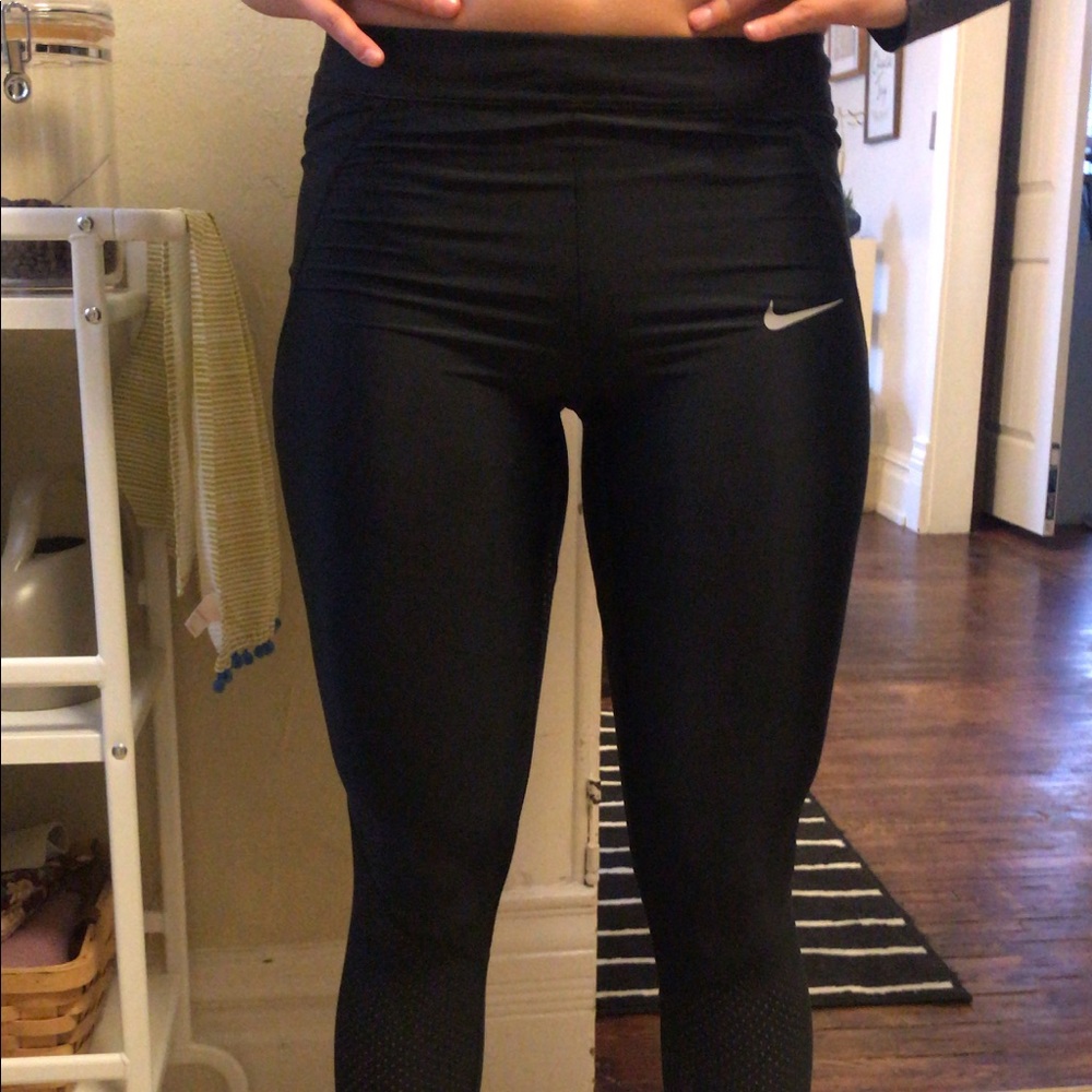 Nike leggings - Picture 2 of 3